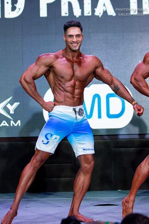 MEN'S PHYSIQUE +179